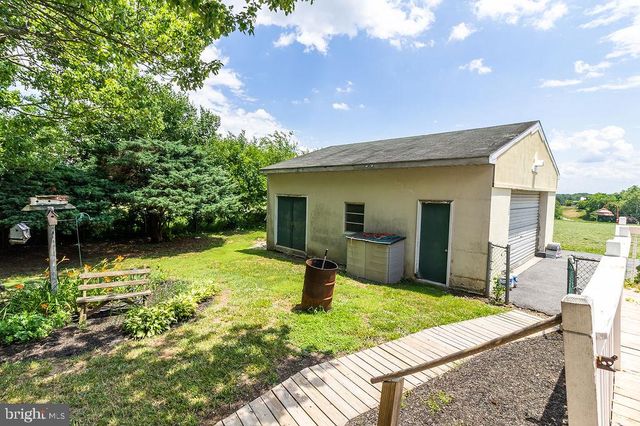 526 BARREN RD, Oxford, PA 19363