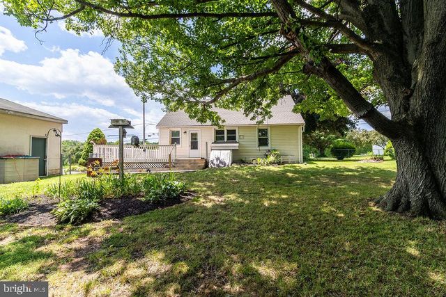 526 BARREN RD, Oxford, PA 19363