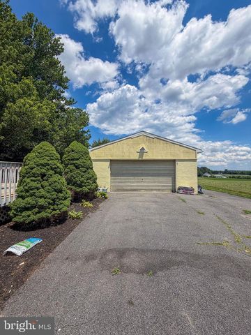 526 BARREN RD, Oxford, PA 19363