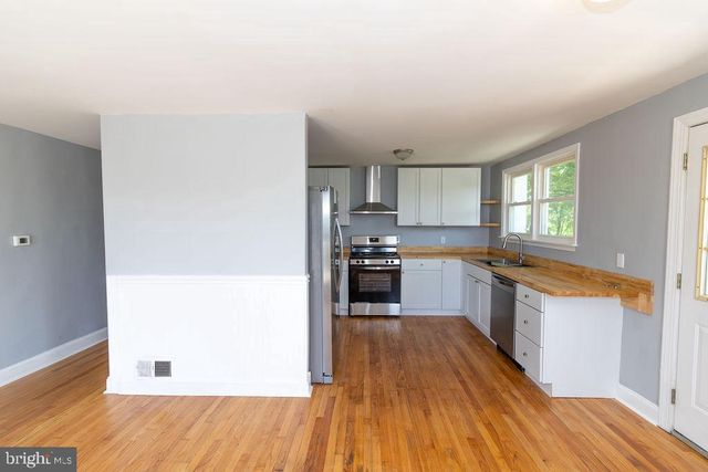 526 BARREN RD, Oxford, PA 19363
