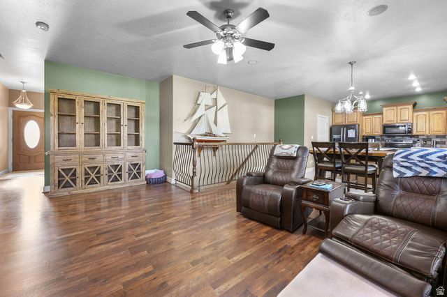 1960 N 3450 W, Plain City, UT 84404