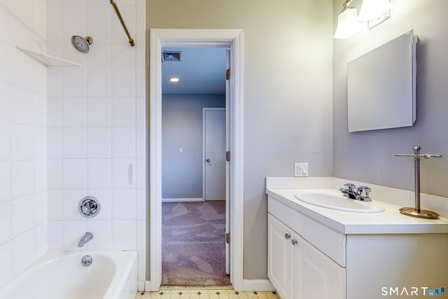 33 Green Lane 1, Greenwich, CT 06831