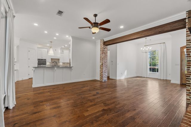 49 Parsons Creek, Hattiesburg, MS 39402