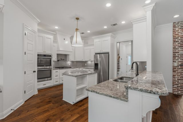 49 Parsons Creek, Hattiesburg, MS 39402