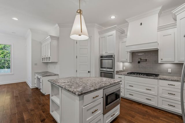 49 Parsons Creek, Hattiesburg, MS 39402