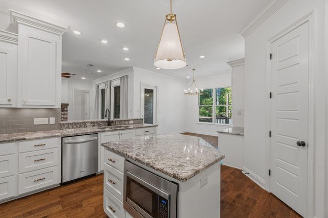 49 Parsons Creek, Hattiesburg, MS 39402