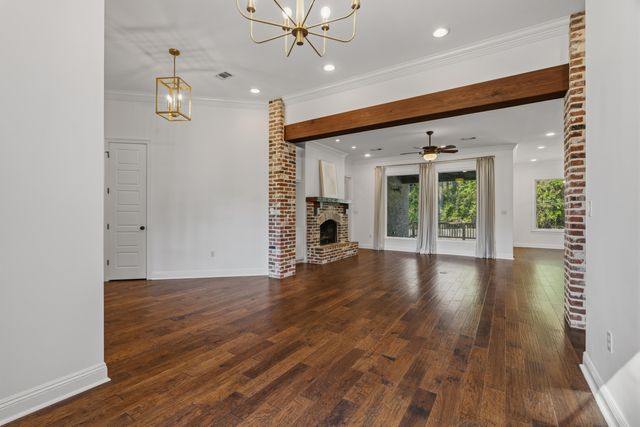 49 Parsons Creek, Hattiesburg, MS 39402