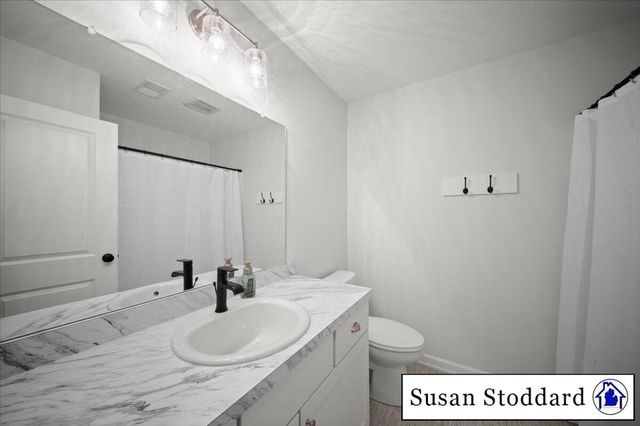 8200 Misty Meadow Court SE, Byron Center, MI 49315