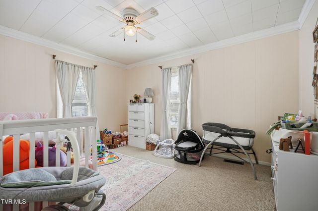 221 Charleston Street, Weber City, VA 24290