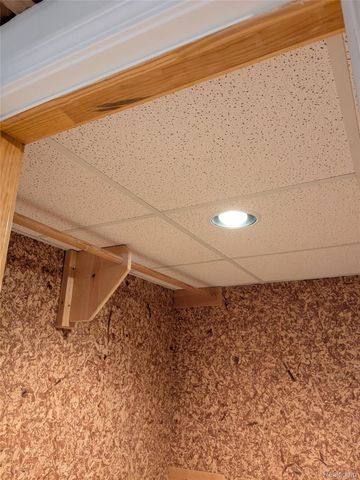 17845 Pointe Circle, Clinton Charter Township, MI 48038