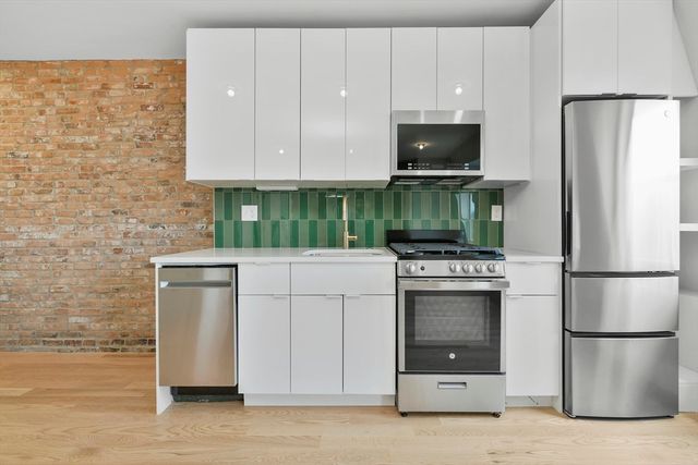 127 Saratoga 3, Boston, MA 02128