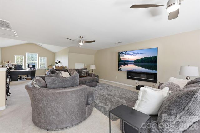 4008 La Crema Drive, Charlotte, NC 28214