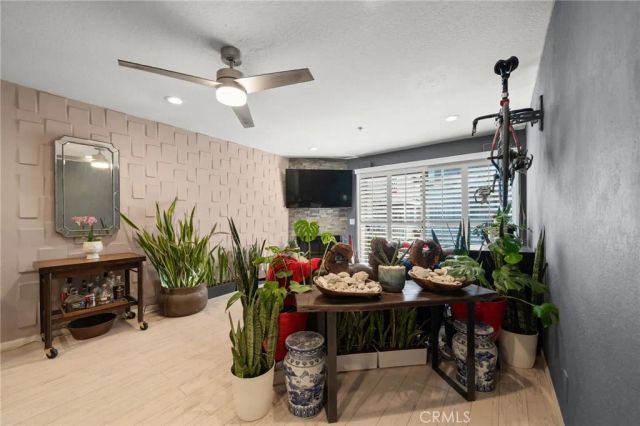 1100 Euclid Avenue 210, Long Beach, CA 90804