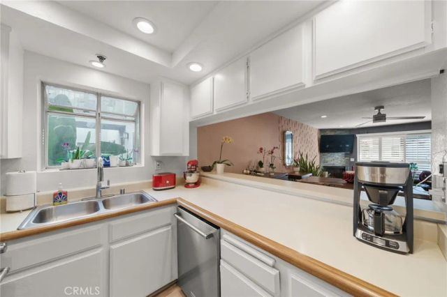1100 Euclid Avenue 210, Long Beach, CA 90804