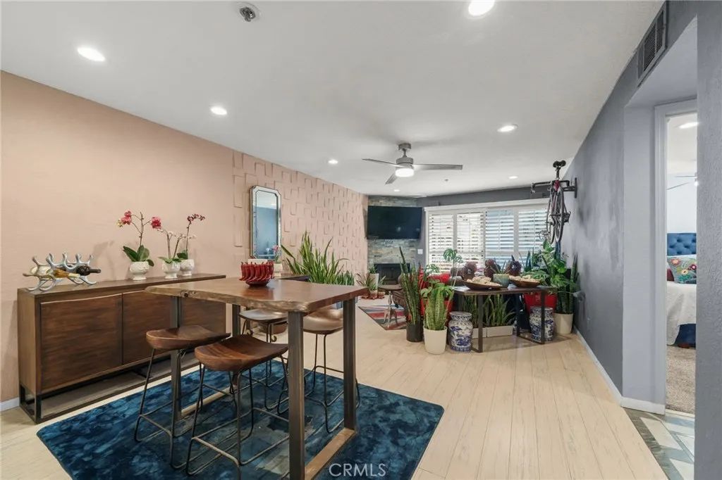 1100 Euclid Avenue 210, Long Beach, CA 90804