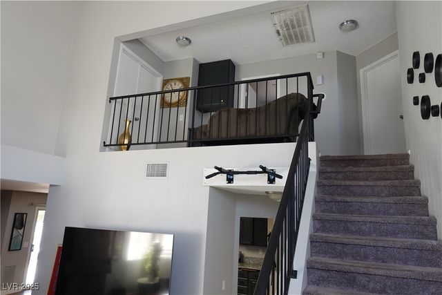 8015 COUNTERPOINT Lane, Las Vegas, NV 89123