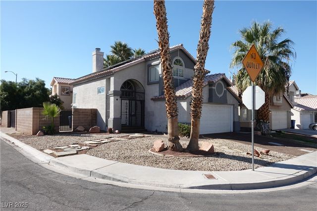 8015 COUNTERPOINT Lane, Las Vegas, NV 89123