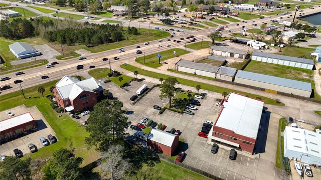 90 Beach Walk Boulevard, Conroe, TX 77304