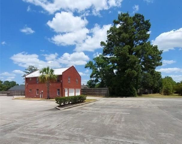 90 Beach Walk Boulevard, Conroe, TX 77304