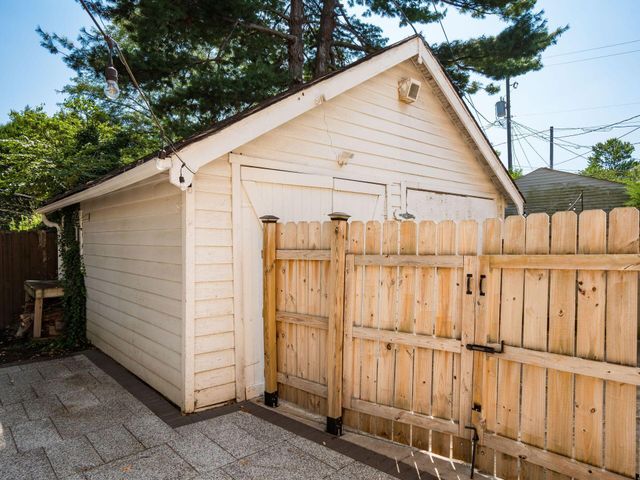 1218 Bruck Street, Columbus, OH 43206