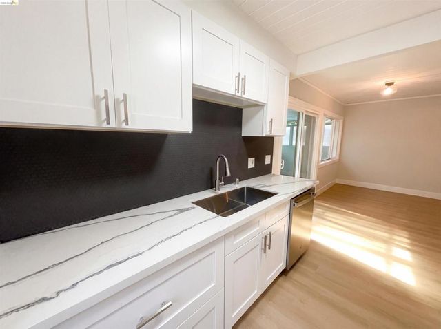 2361 Oakmont Dr, San Bruno, CA 94066