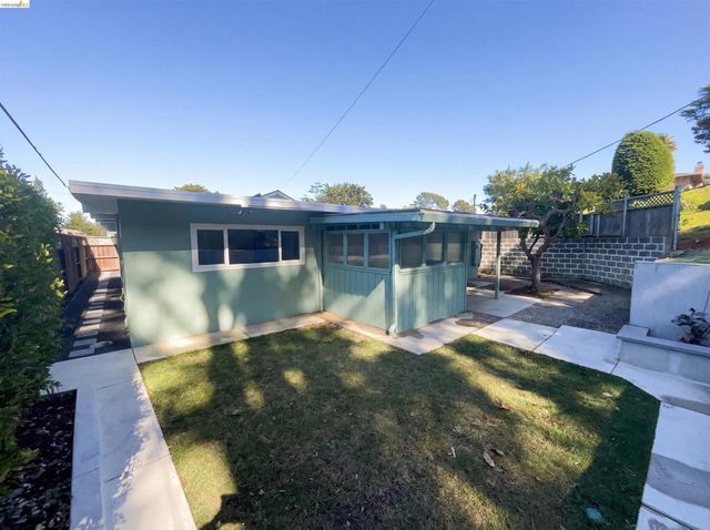 2361 Oakmont Dr, San Bruno, CA 94066