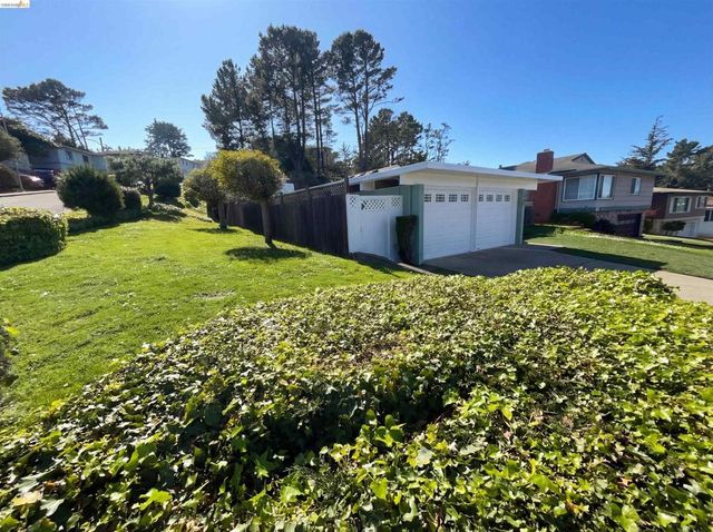 2361 Oakmont Dr, San Bruno, CA 94066
