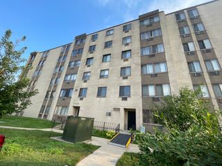 9725 S Karlov Avenue 208, Oak Lawn, IL 60453