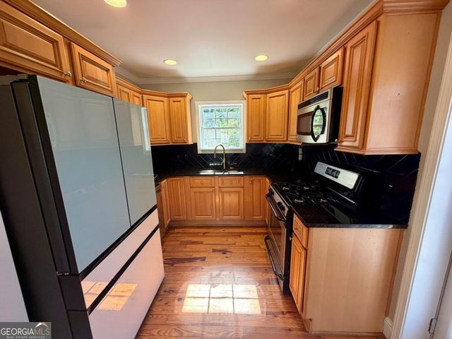 3194 Oakdale Road, Hapeville, GA 30354