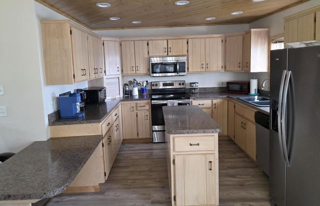 1615 Hansack Avenue NE, Saint Michael, MN 55376