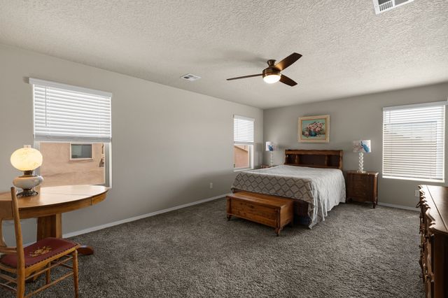 5208 Via Nube, Santa Fe, NM 87507