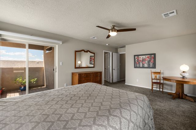 5208 Via Nube, Santa Fe, NM 87507