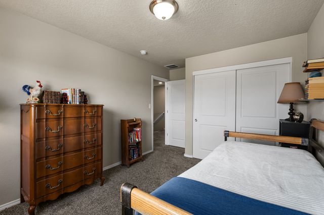 5208 Via Nube, Santa Fe, NM 87507