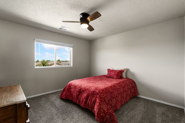 5208 Via Nube, Santa Fe, NM 87507