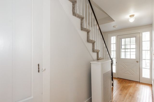 10 Elm Ct, Andover, MA 01810