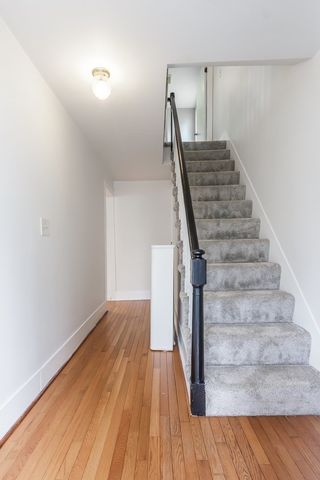 10 Elm Ct, Andover, MA 01810