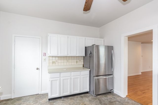 10 Elm Ct, Andover, MA 01810