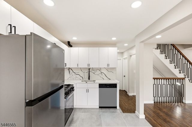 808 Tompkins Ave, South Plainfield Boro, NJ 07080