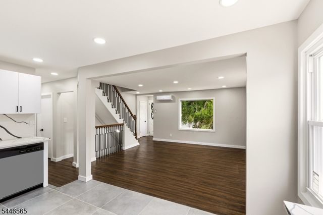 808 Tompkins Ave, South Plainfield Boro, NJ 07080