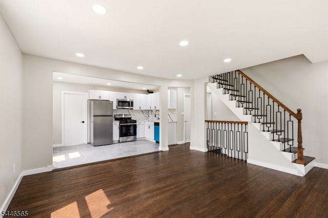 808 Tompkins Ave, South Plainfield Boro, NJ 07080