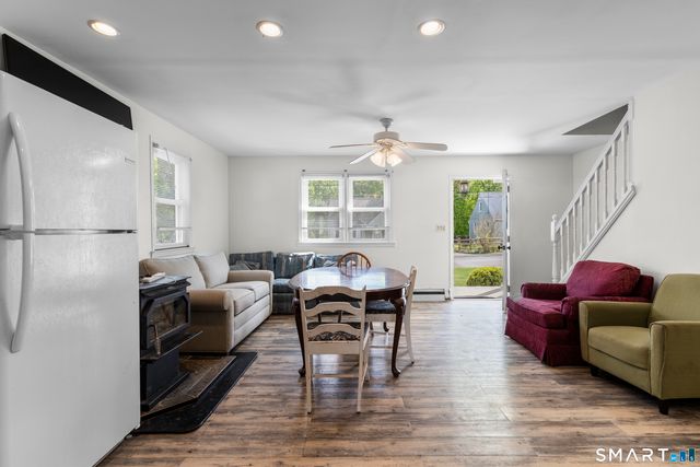 40 Hakim St Extension, Danbury, CT 06810