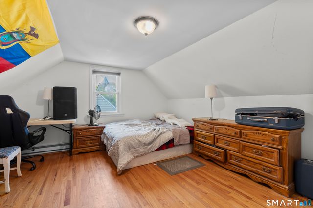 40 Hakim St Extension, Danbury, CT 06810