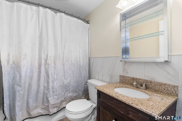 40 Hakim St Extension, Danbury, CT 06810