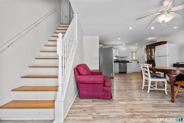 40 Hakim St Extension, Danbury, CT 06810