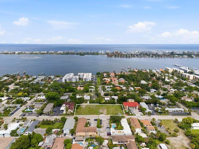1532 S Federal Highway, Lake Worth Beach, FL 33460