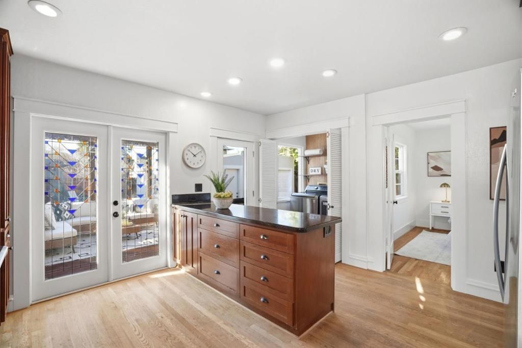 Image 10 of property listing at 1519 Burrell Court, San Jose, CA 95126