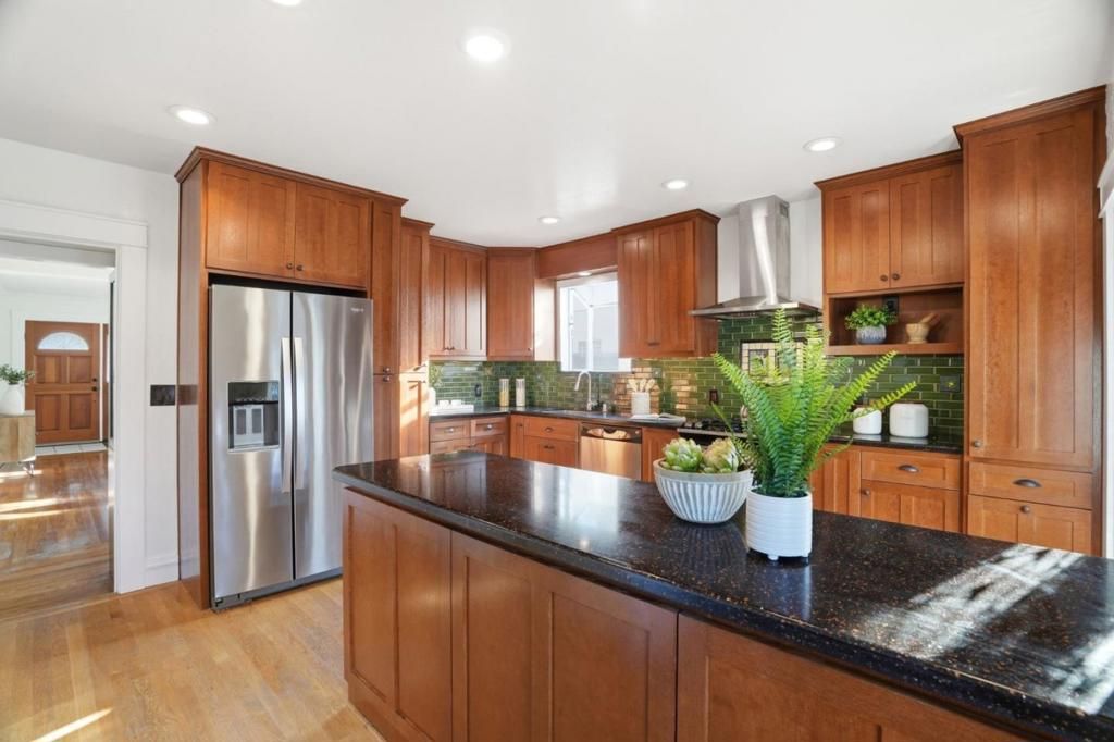 Image 11 of property listing at 1519 Burrell Court, San Jose, CA 95126