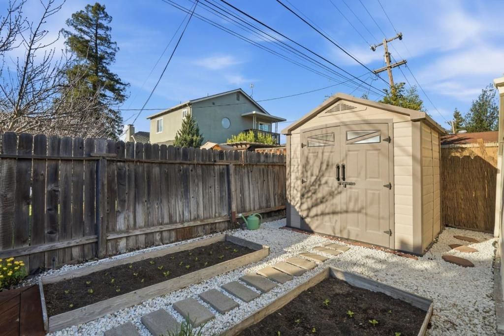 Image 25 of property listing at 1519 Burrell Court, San Jose, CA 95126