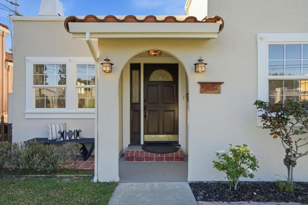 Image 3 of property listing at 1519 Burrell Court, San Jose, CA 95126