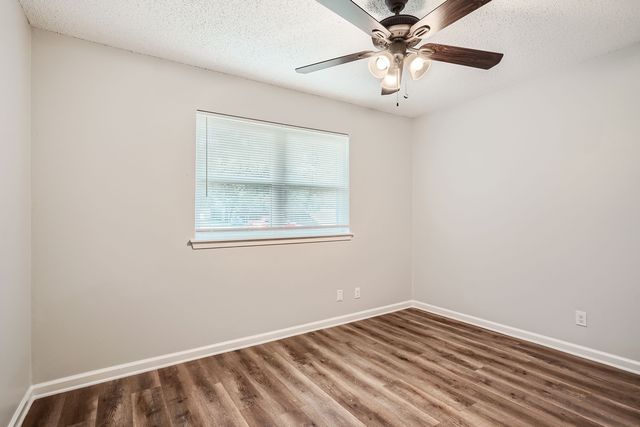 6246 Guilford Street, Forest Hill, TX 76119